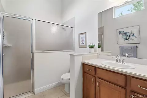 Bath - 1640 N Jimmie Foxx Path, Hernando, FL 34442 photo 4 of 6