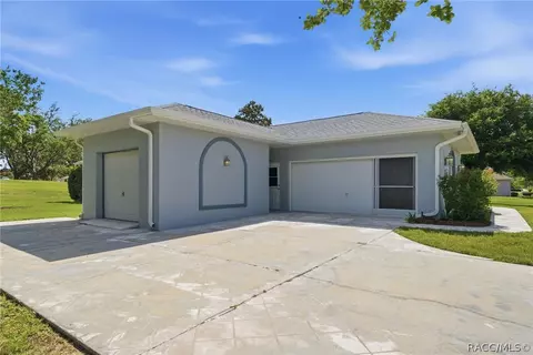 Exterior - 760 Epsom Ct, Hernando, FL 34442 photo 3 of 8