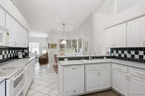 Kitchen - 760 Epsom Ct, Hernando, FL 34442 photo 2 of 5