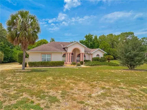 672 N Man O War Dr, Inverness, FL 34453
