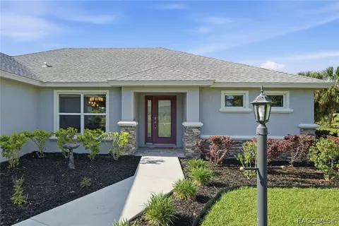 594 E Hartford St, Hernando, FL 34442