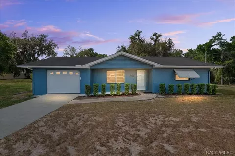 9317 E Crescent Dr, Inverness, FL 34450