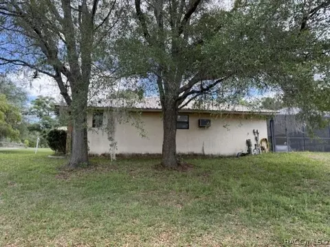 Exterior - 3046 E Squirrel Ct, Inverness, FL 34452 photo 2 of 9