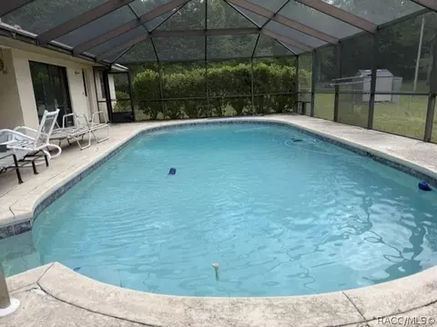 Exterior - 3046 E Squirrel Ct, Inverness, FL 34452 photo 5 of 9