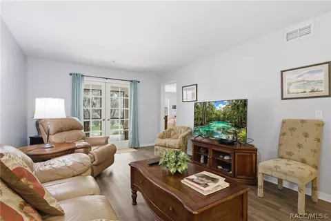 Living - 175 E Hartford St #4A, Hernando, FL 34442 photo 2 of 4
