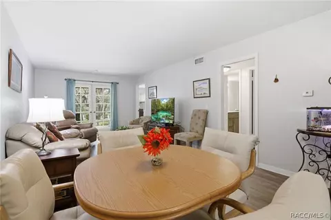 Dining - 175 E Hartford St #4A, Hernando, FL 34442 photo 3 of 3