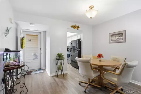 Dining - 175 E Hartford St #4A, Hernando, FL 34442 photo 1 of 3