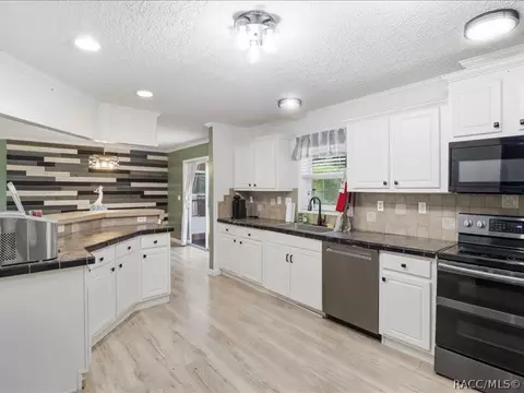 2476 N Wright Pt, Crystal River, FL 34428 photo 16