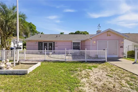 905 W Starjasmine Pl, Beverly Hills, FL 34465