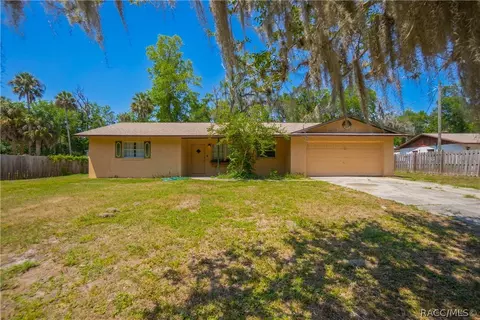 1561 NW 21st St, Crystal River, FL 34428