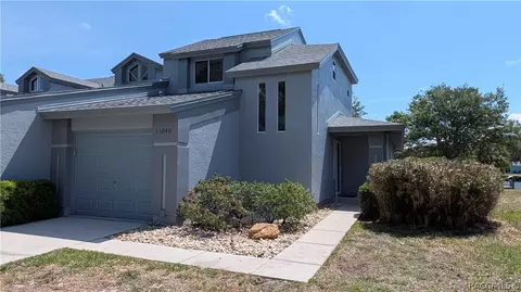 11040 W Cove Harbor Dr, Crystal River, FL 34428