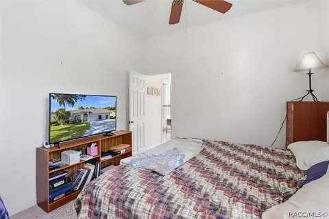 Bedroom - 374 N Turkey Pine Loop, Lecanto, FL 34461 photo 7 of 7