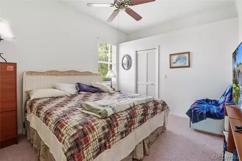 Bedroom - 374 N Turkey Pine Loop, Lecanto, FL 34461 photo 6 of 7