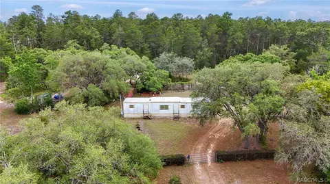 5470 W Stockholm Ln, Dunnellon, FL 34433