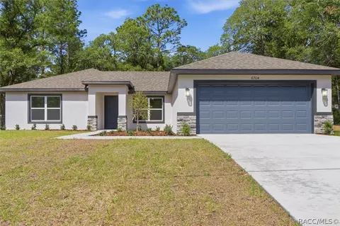 6704 N Foxdale Dr, Dunnellon, FL 34434