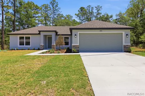 9551 N Emellia Ave, Dunnellon, FL 34434