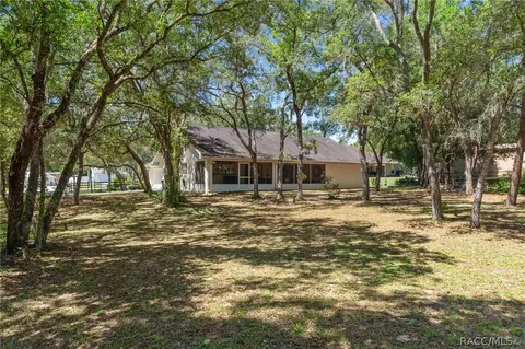 Exterior - 1761 E Cleveland St, Hernando, FL 34442 photo 8 of 10