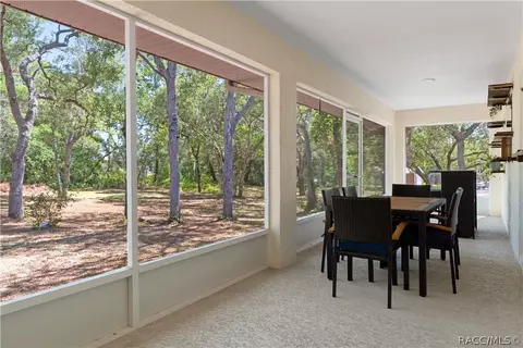 Exterior - 1761 E Cleveland St, Hernando, FL 34442 photo 5 of 10