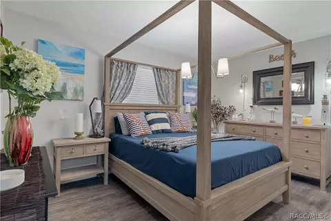 Bedroom - 1761 E Cleveland St, Hernando, FL 34442 photo 4 of 6