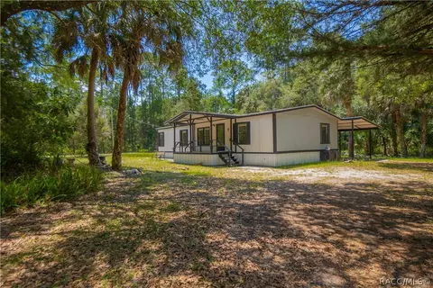 6550 SE Debra Ave, Inglis, FL 34449 photo 1