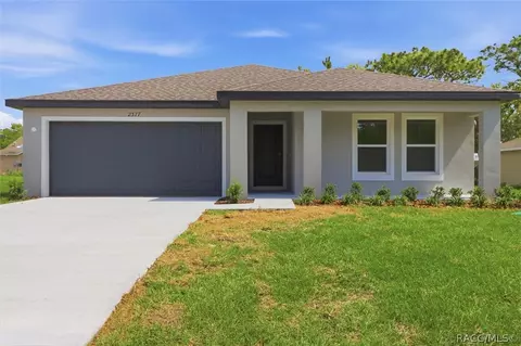 2377 W Pinegrove Dr, Dunnellon, FL 34434