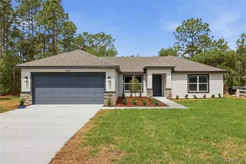 8202 N Primrose Dr, Dunnellon, FL 34434