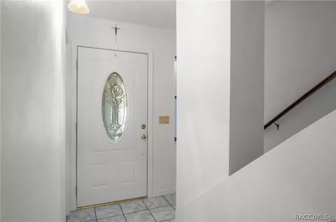 Entry Way - 270 E Glassboro Ct #2B, Hernando, FL 34442 photo 1 of 3