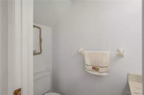 Bath - 270 E Glassboro Ct #2B, Hernando, FL 34442 photo 2 of 5