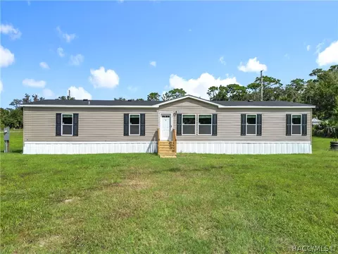 8969 W Candleglow St, Crystal River, FL 34428