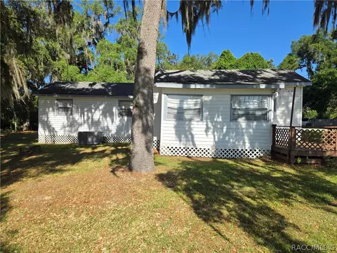 Exterior - 4460 Harvard Dr, Hernando, FL 34442 photo 8 of 12