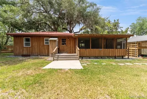 8456 W Miss Maggie Dr, Homosassa, FL 34448