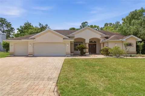 4 Poppy Ct, Homosassa, FL 34446