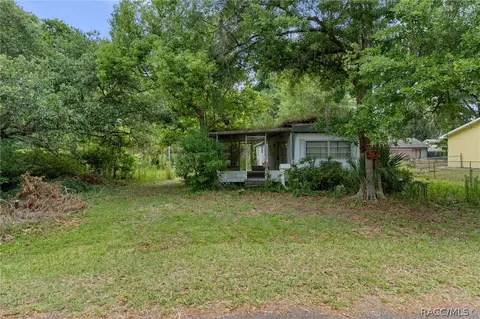 8470 W Bradshaw W 8479 W Doe Lane Ln, Homosassa, FL 34448