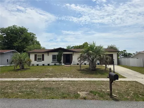 2154 W Devon Dr, Citrus Springs, FL 34434