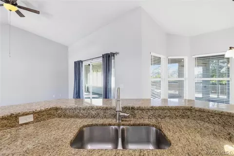 Kitchen - 1131 S Softwind Loop, Lecanto, FL 34461 photo 3 of 5
