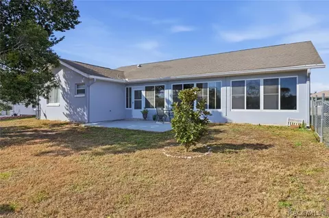 Exterior - 1131 S Softwind Loop, Lecanto, FL 34461 photo 3 of 7