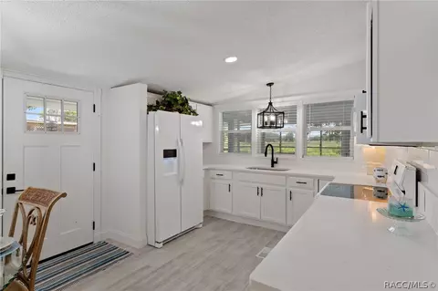 4190 E Lake Park Dr, Hernando, FL 34442 photo 4