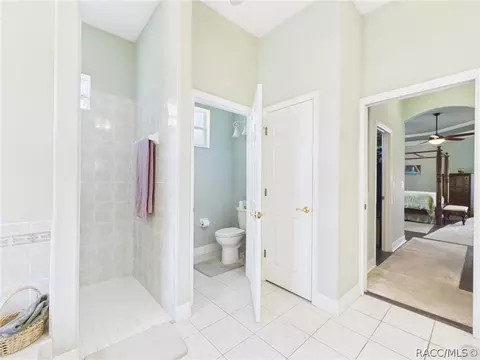 Bath - 2932 N Clements Ave, Hernando, FL 34442 photo 3 of 6
