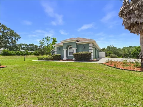 Exterior - 2932 N Clements Ave, Hernando, FL 34442 photo 15 of 16