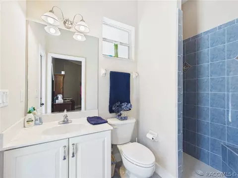 Bath - 2932 N Clements Ave, Hernando, FL 34442 photo 6 of 6