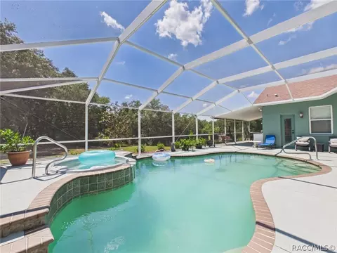 Exterior - 2932 N Clements Ave, Hernando, FL 34442 photo 3 of 16