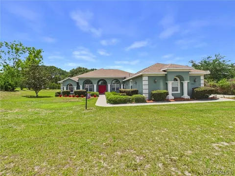 2932 N Clements Ave, Hernando, FL 34442 photo 1