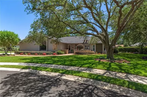 1330 N Hunterston Pt, Crystal River, FL 34429