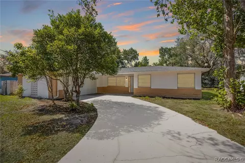 7360 Blackhawk Trl, Spring Hill, FL 34606