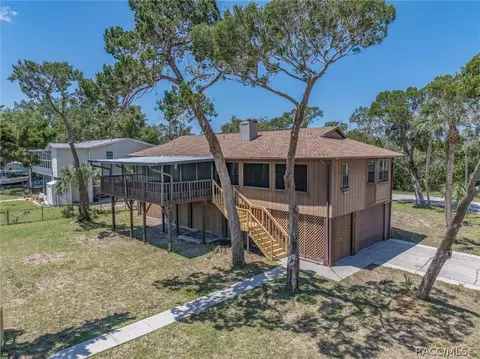 1517 S Fishcreek Pt, Crystal River, FL 34429