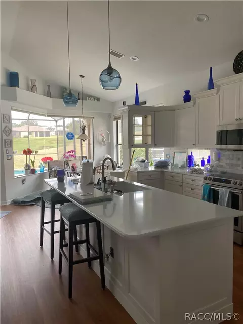 Kitchen - 84 W Doerr Path, Hernando, FL 34442 photo 2 of 6