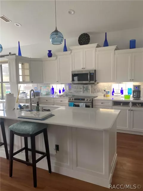 Kitchen - 84 W Doerr Path, Hernando, FL 34442 photo 3 of 6