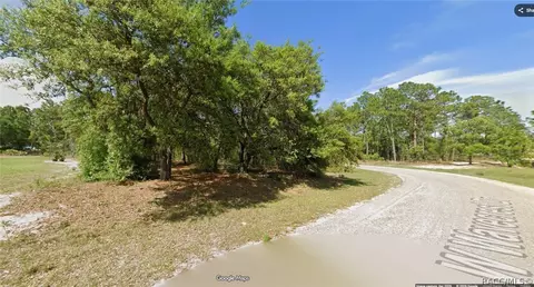 1977 W Wavecrest Dr, Dunnellon, FL 34434