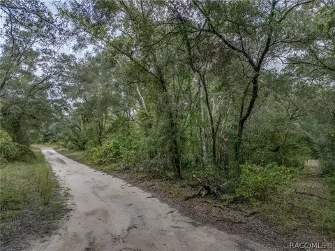 35 N Baker Ter, Inverness, FL 34453