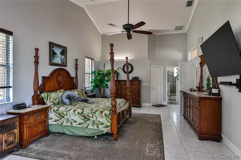 5215 N Honeycreek Ter, Crystal River, FL 34428